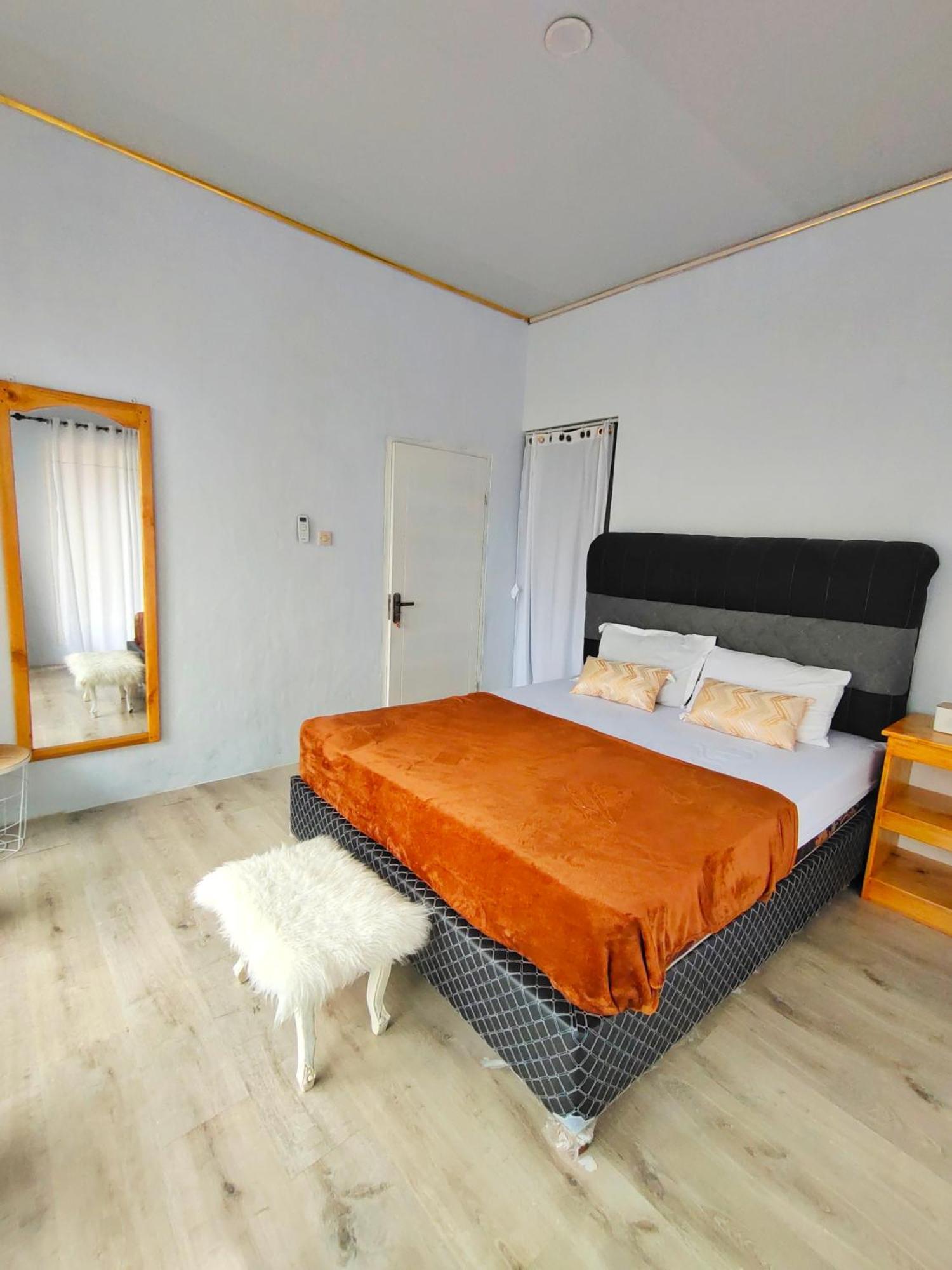 Stella Villa Ngurbloat Kültér fotó